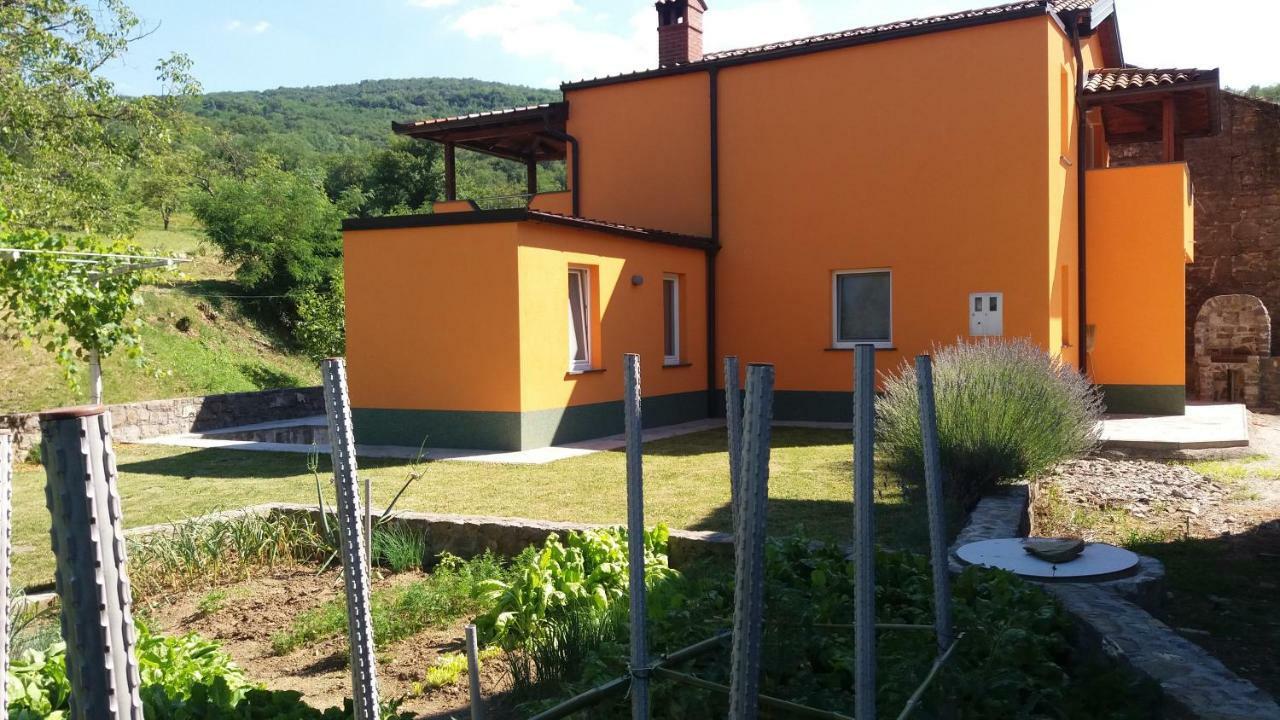 Hostal Pocitniska Hisa Dobravlje Exterior foto